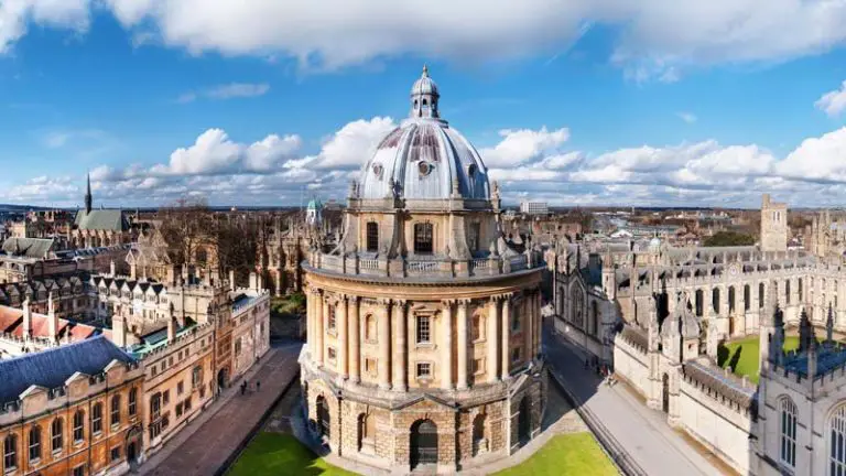 Oxford, ciudad universitaria