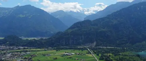Explore la impresionante belleza de Interlaken