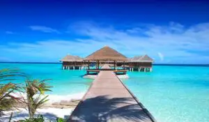 Consejos para ahorrar dinero mientras viajas a las Maldivas.