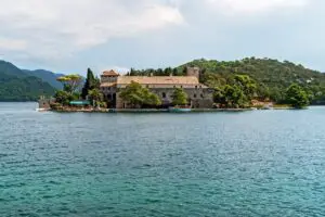 Consejos y recorrido de viaje desde la isla de Korčula a la isla de Mljet