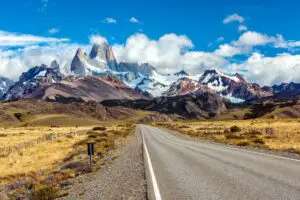 Aquí, hemos compilado cuatro itinerarios únicos que le ayudarán a aprovechar al máximo sus dos semanas en la Patagonia.
