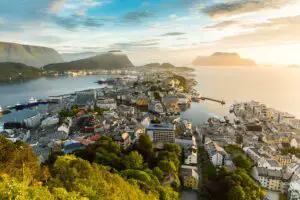 Explora Noruega en un tour de 9 días