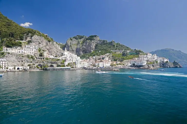 Nápoles a la costa de Amalfi: mejores rutas y consejos de viaje