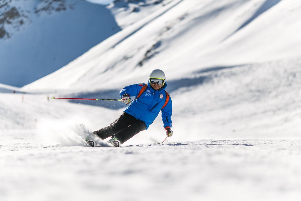 Aventura de Esquí en Argentina, Vacaciones de Nieve en Argentina, Resortes de Esquí Argentina.