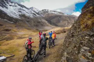 Valle del Sacrey y tour en bicicleta Machu Picchu