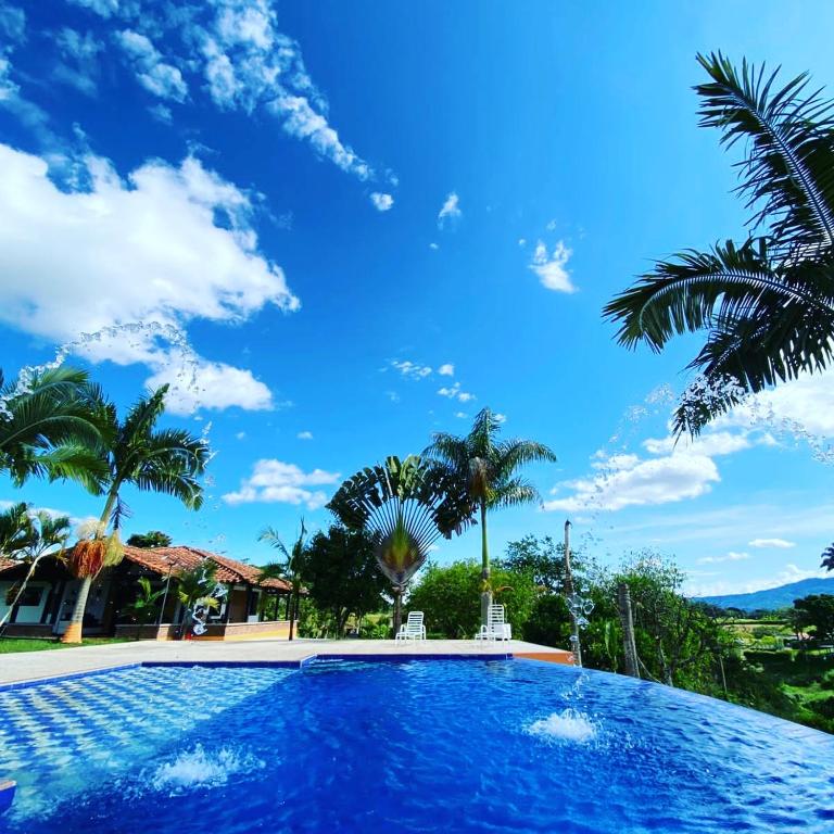 HOTEL EN EL LAUREL