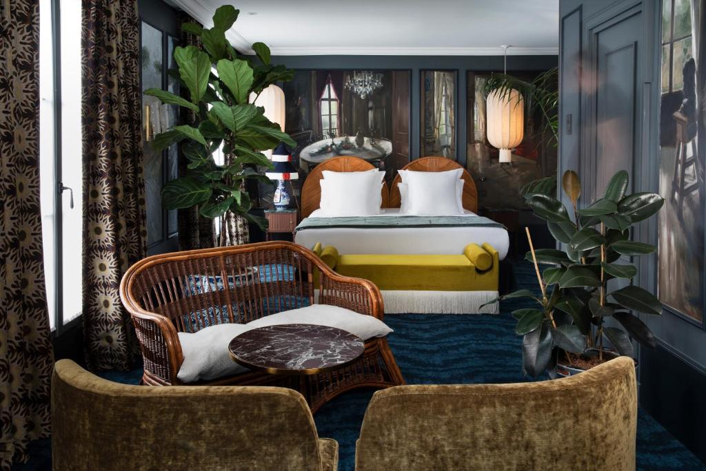 HOTEL EN PARIS