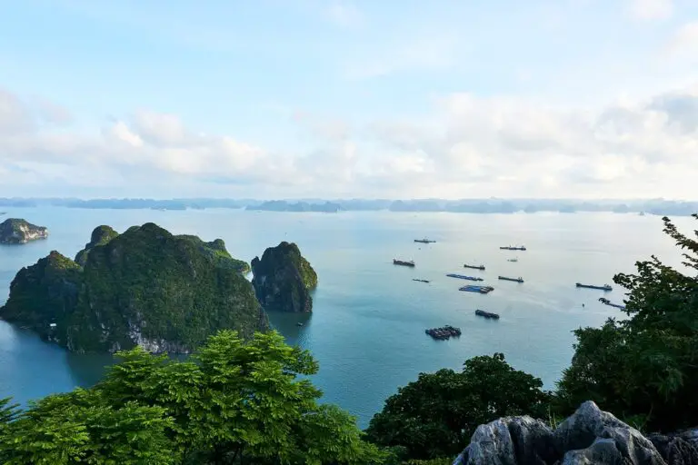 Los 5 mejores lugares para visitar en Vietnam: la bahía de Halong, el delta del Mekong y más allá