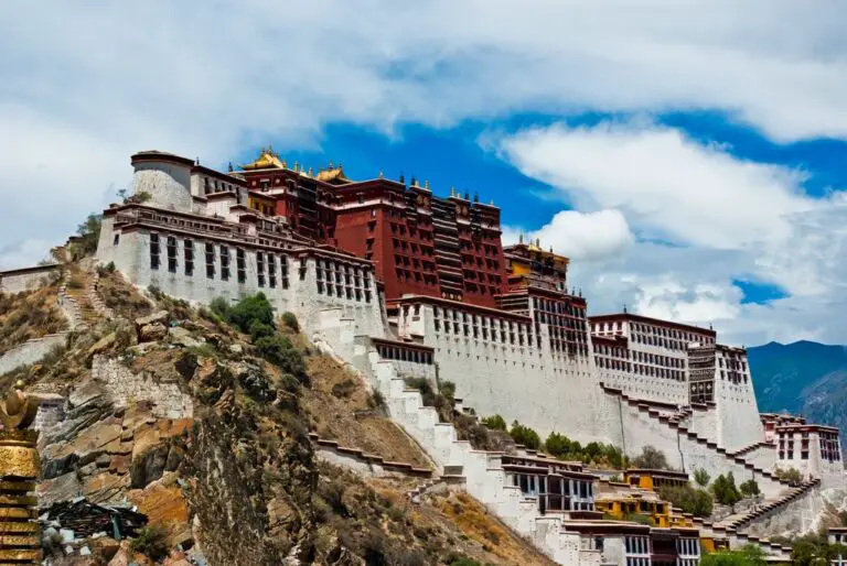Descubre el Santo Tíbet – 5 días