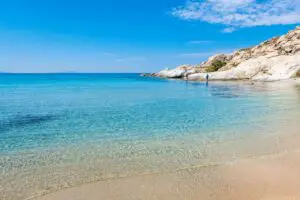 Visita a Atenas, Naxos y Santorini para conocer los mejores destinos turísticos de Grecia