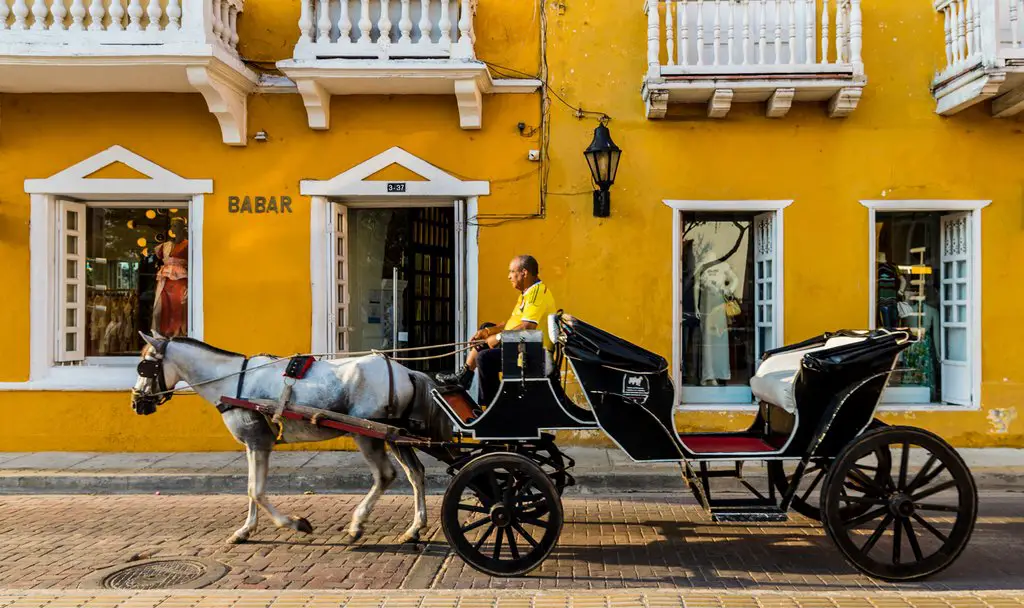 Días en Cartagena, visita a la ciudad colombiana, arquitectura colonial, islas cercanas, mejores consejos para visitar