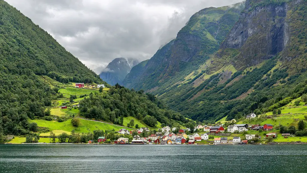Explorar Noruega: Una aventura de 8 días a través de la ciudad, la montaña y el fiordo