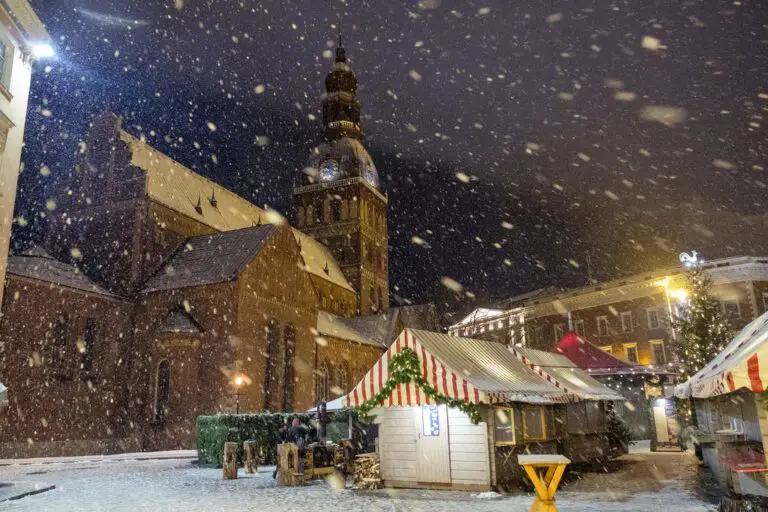 Descubra el encanto de invierno de Riga – 4 días