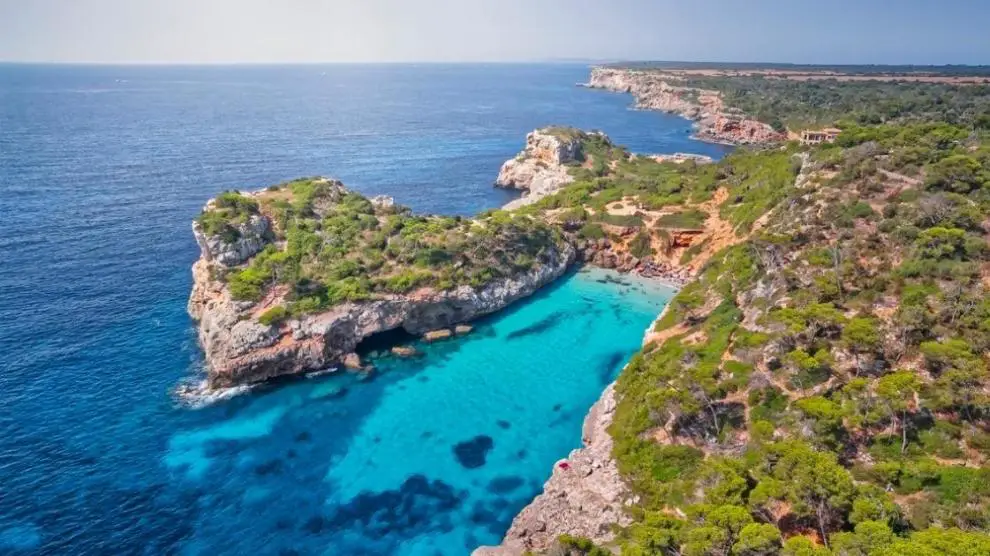 Explorar las calas de Mallorca